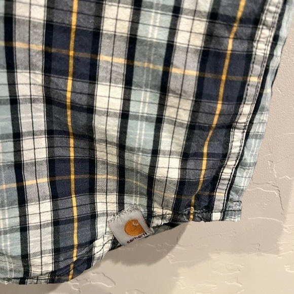 Carhartt button up - Picture 4 of 4